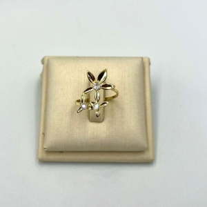 ANEL COM TRÊS FLORES COM ZIRCONIA